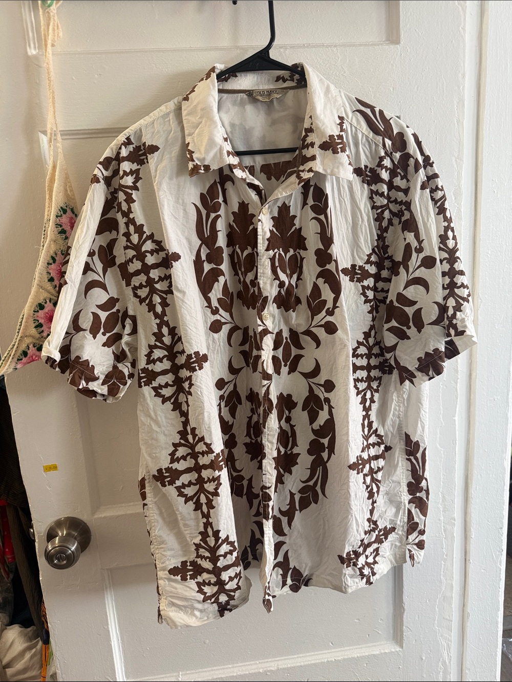Old Navy White Short-Sleeve Button-Down Shirt with Brown Floral Print